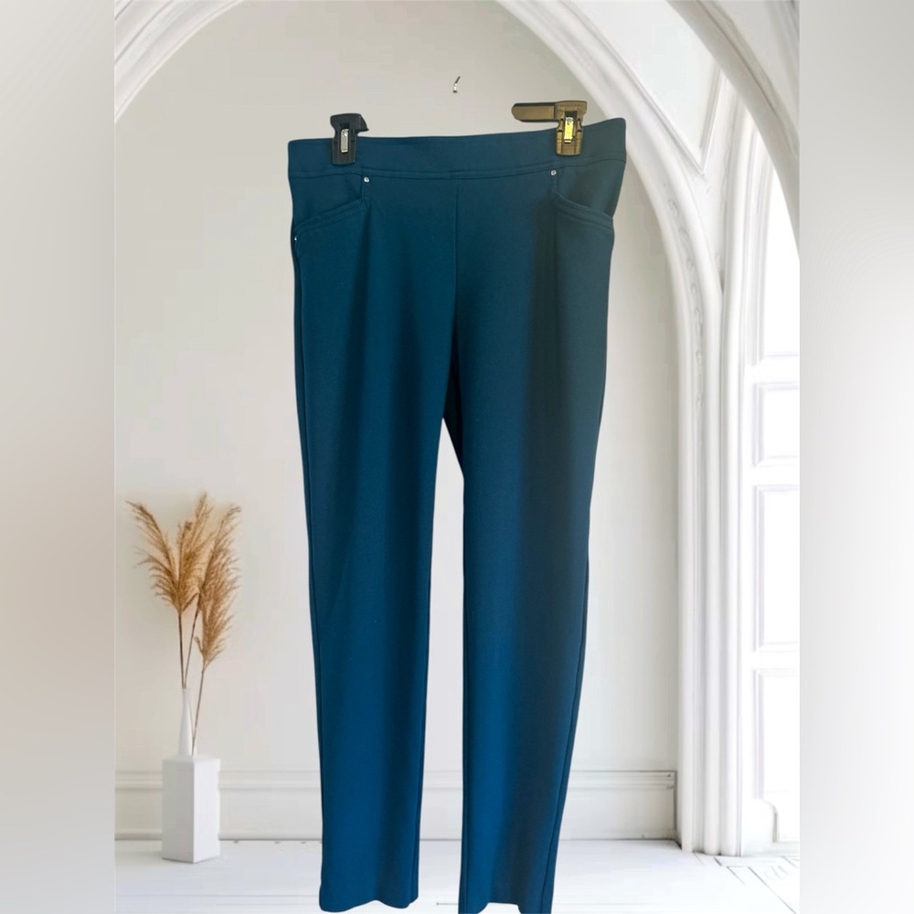 Verve Blues -  Women’s Dress Slacks EUC Size Medium